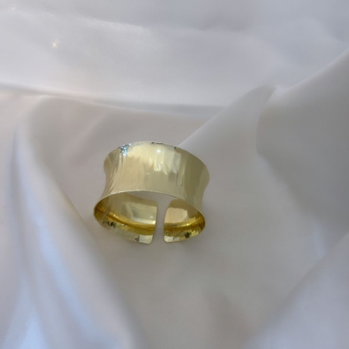 Gold Kıvrım Kenar Desenli Plaka Kelepçe Bileklik